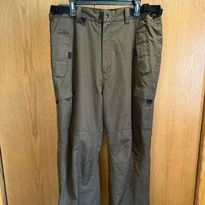 Turbine Outerwear Snow Pants in XL